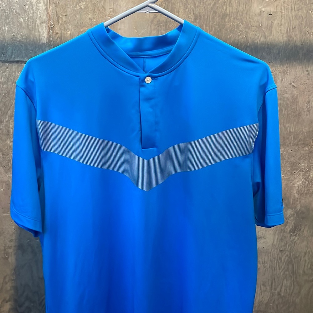 Nike Tiger Woods Golf Polo size Medium